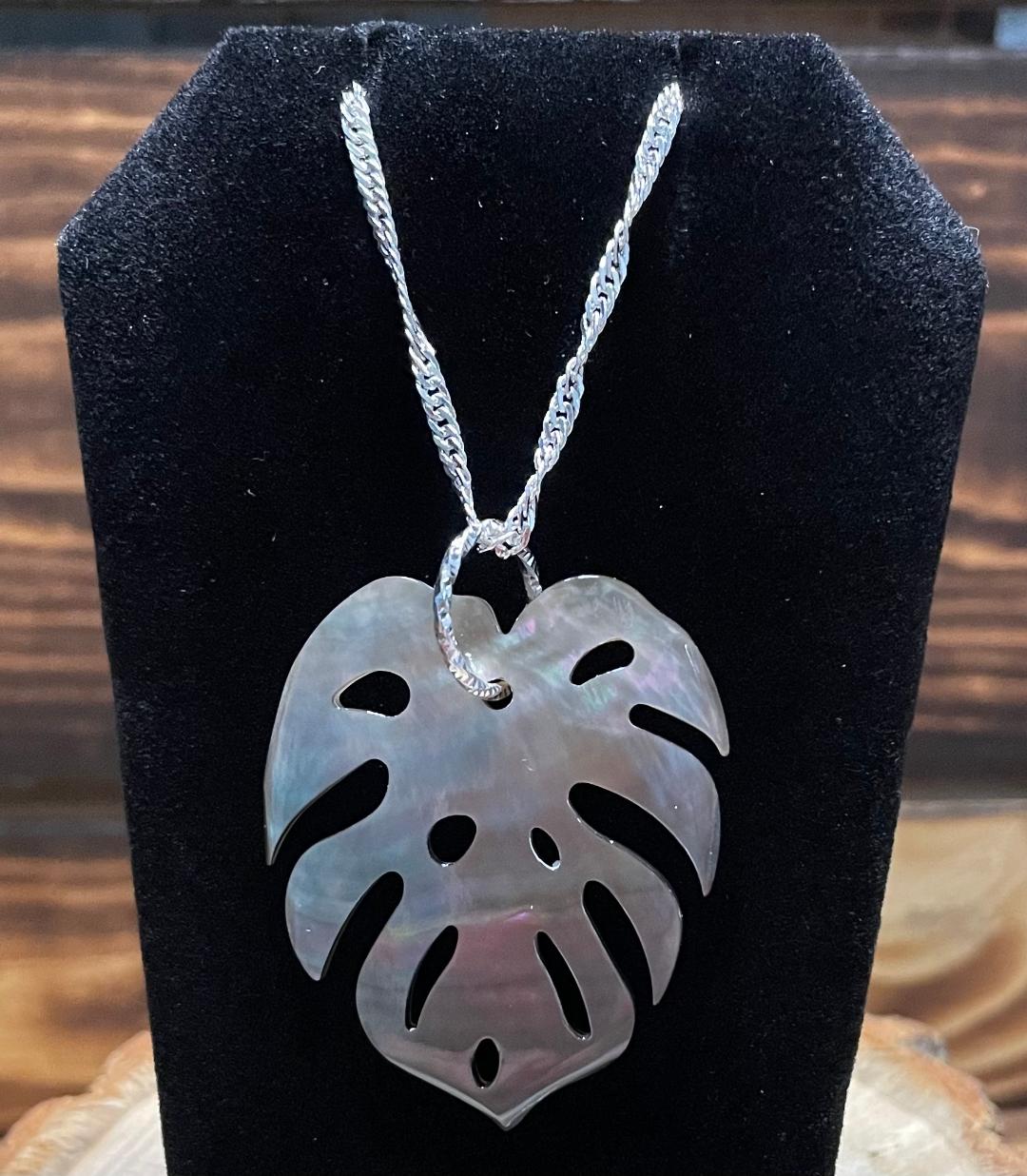 NEW Natural Black Lip Shell Leaf Charm 18" Necklace