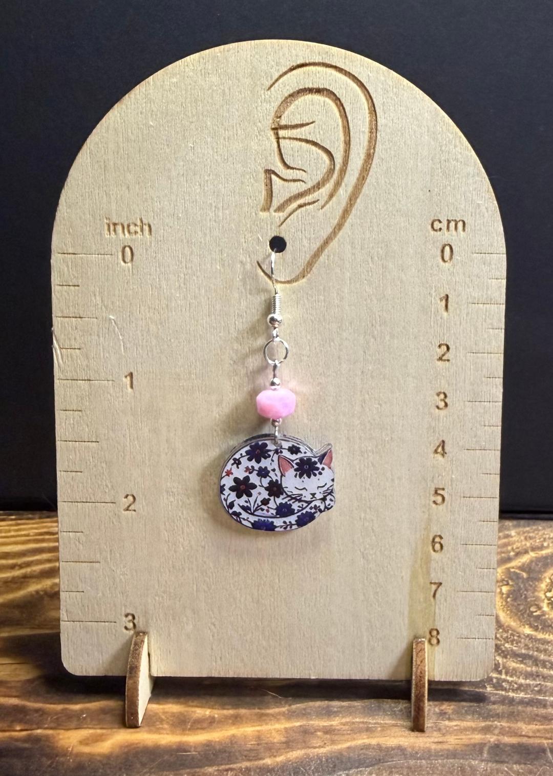 NEW Bohemian Floral Sleeping Cat Acrylic Charm Earrings w/ Pink Glass Beads