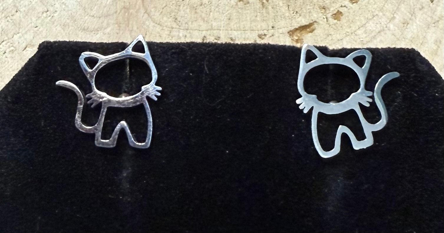NEW Dainty Stainless Steel Hollow Cat Kitten Post Earrings