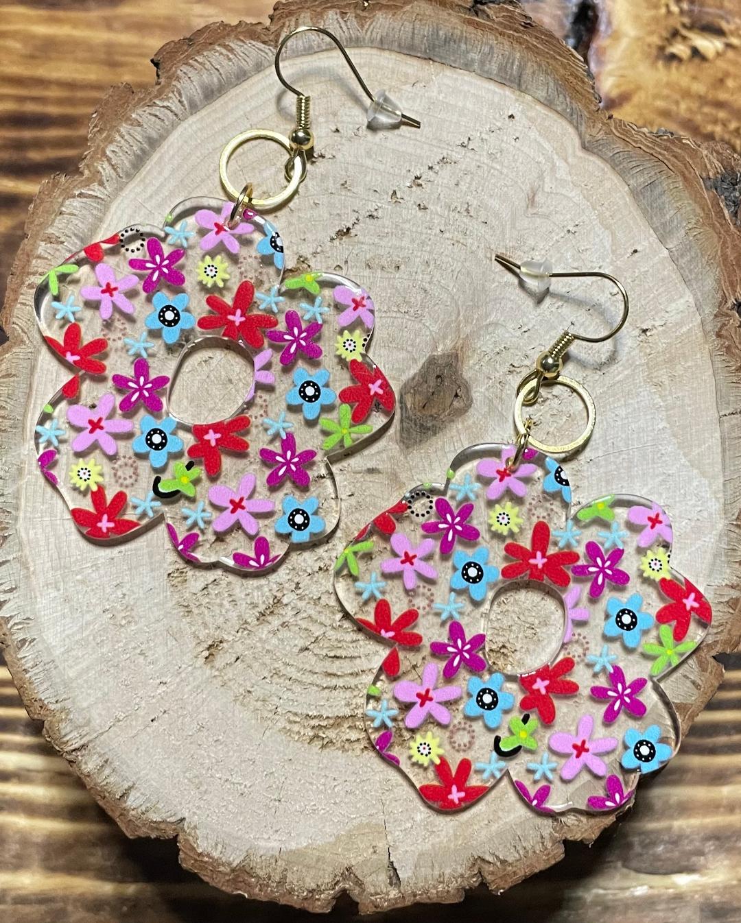 NEW Chic Flower Shaped Acrylic Hippie Theme Accented Earrings