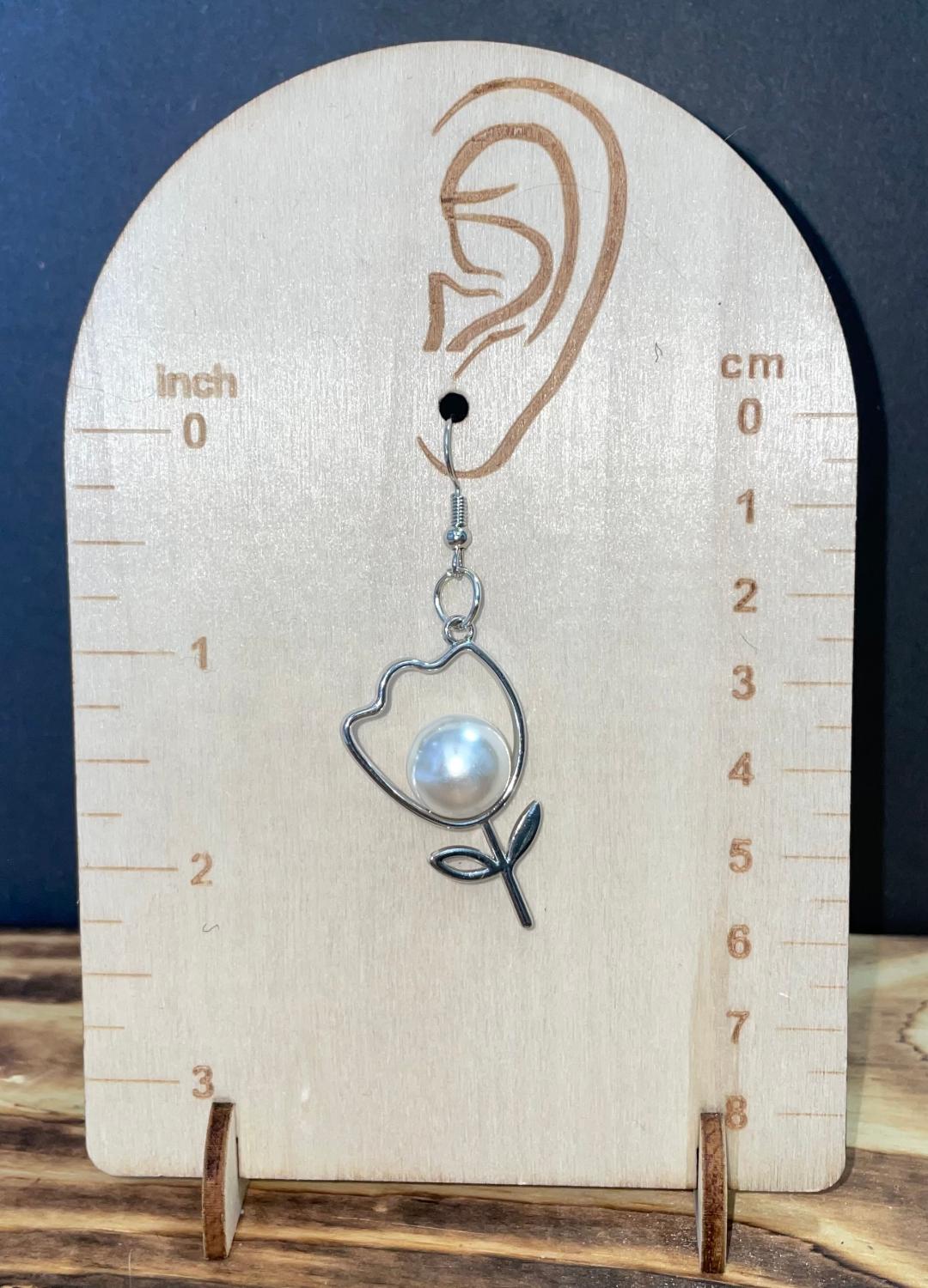 NEW Hollow Tulip Flower Earrings w/ Large Faux Pearl Center