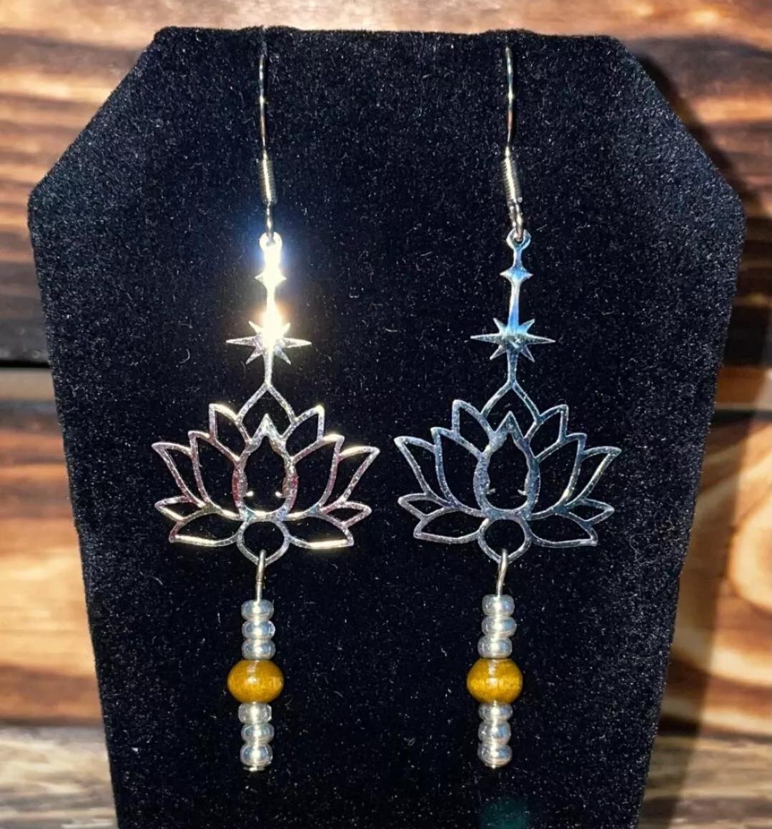 NEW Gorgeous Stainless Steel Lotus Yoga Beaded Dangle Drop Earrings