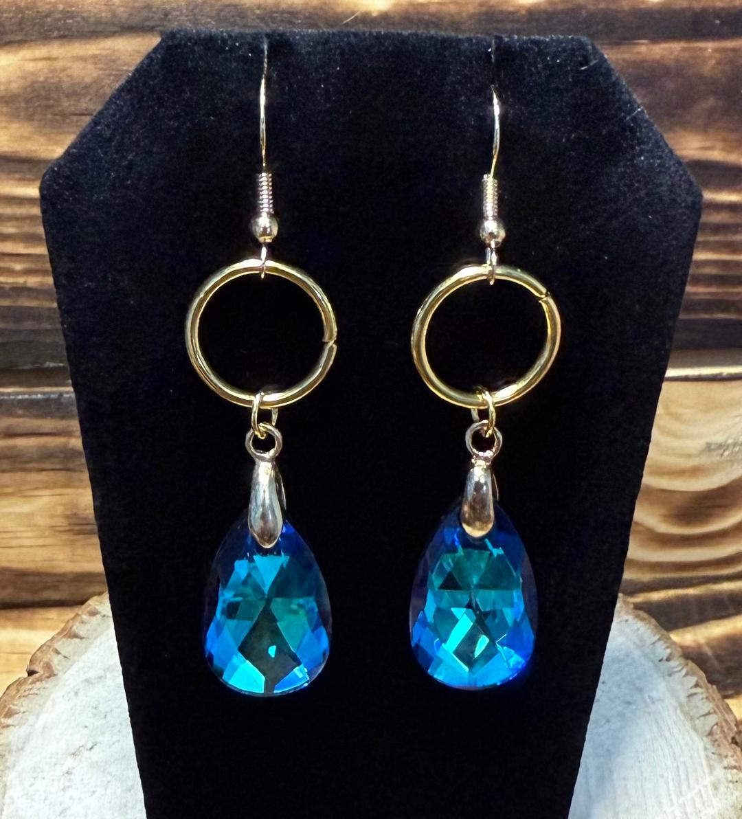 NEW Ocean Teal Blue Teardrop Rhinestone Earrings