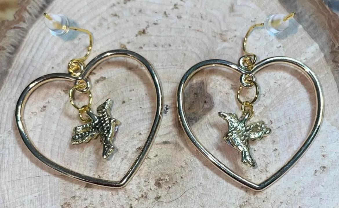 NEW Sweet Heart Shaped Gold Tone Dangle Hoop Earrings with Rhinestone Hummingbird