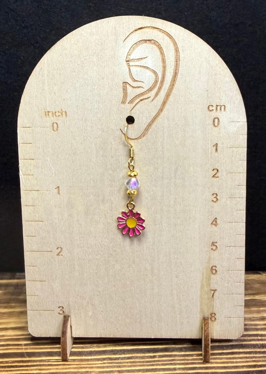 NEW Hippie Pink Daisy Earrings w/ Glasss Faceted Beads