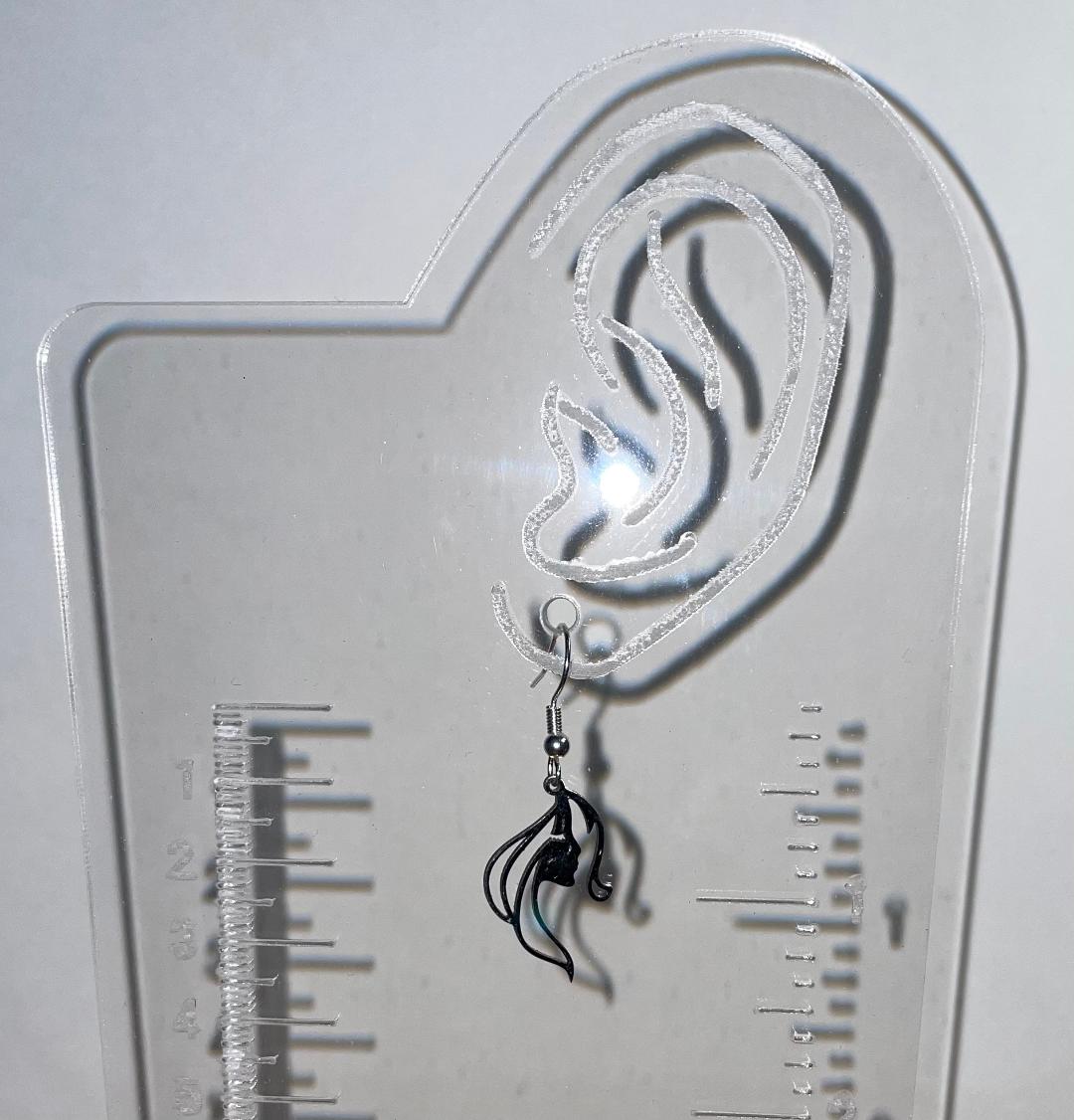 NEW Lovely Lady Face Silver Tone Stainless Steel Dangle Drop Earrings