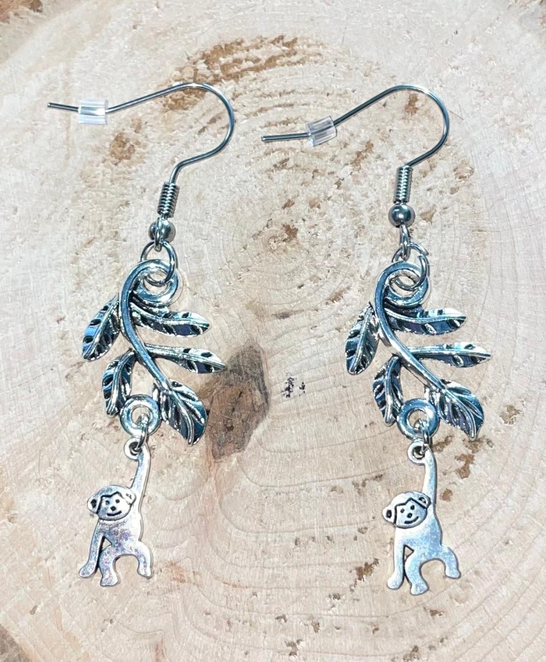 NEW Adorable Silvertone Leaf Branch & Monkey Drop Dangle Earrings