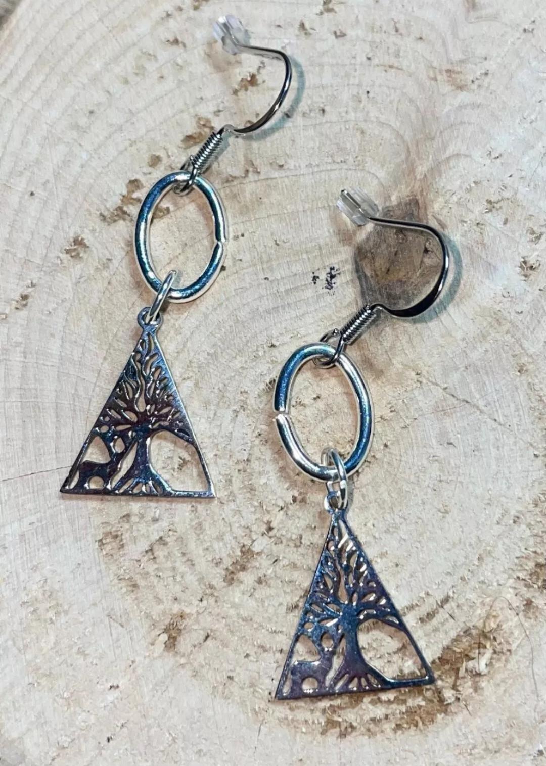 NEW Stainless Steel Triangular Nature Deer Forest Drop Earrings w/ Oval Ring