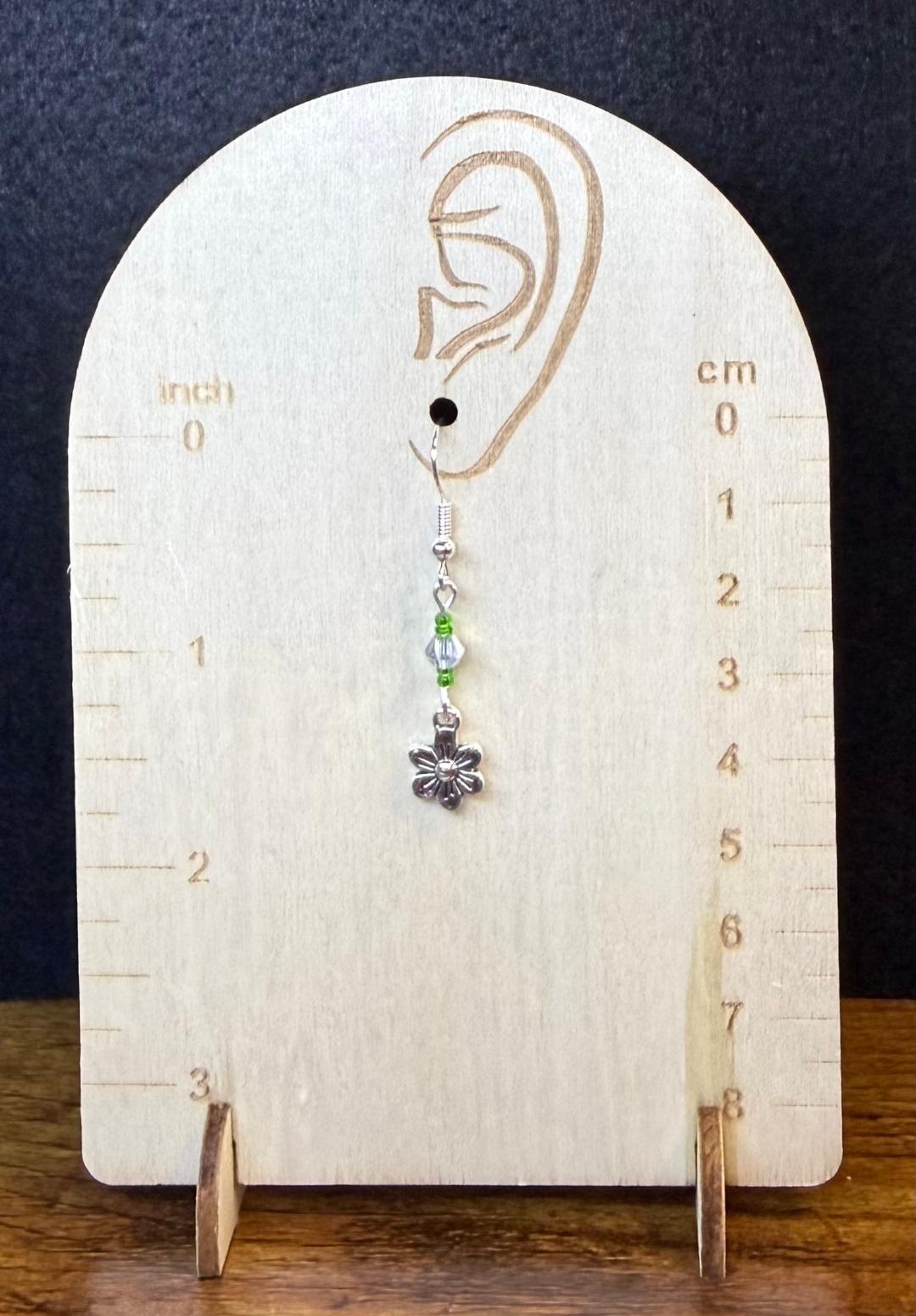 *NEW Adorable Tiny Flower Charm Earrings w/ Glass Beads