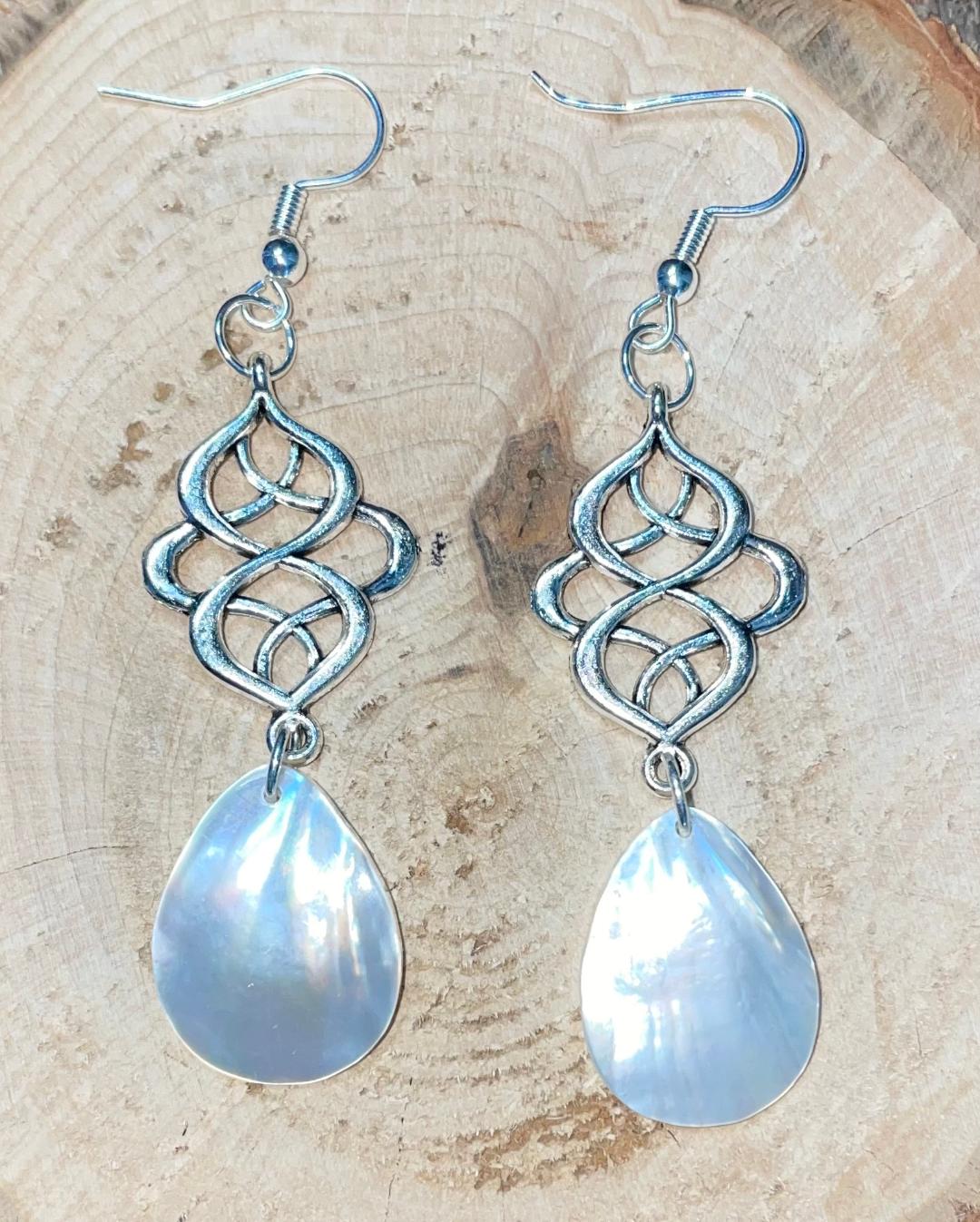 NEW Mother of Pearl Iridescent Shell Teardrop Earrings