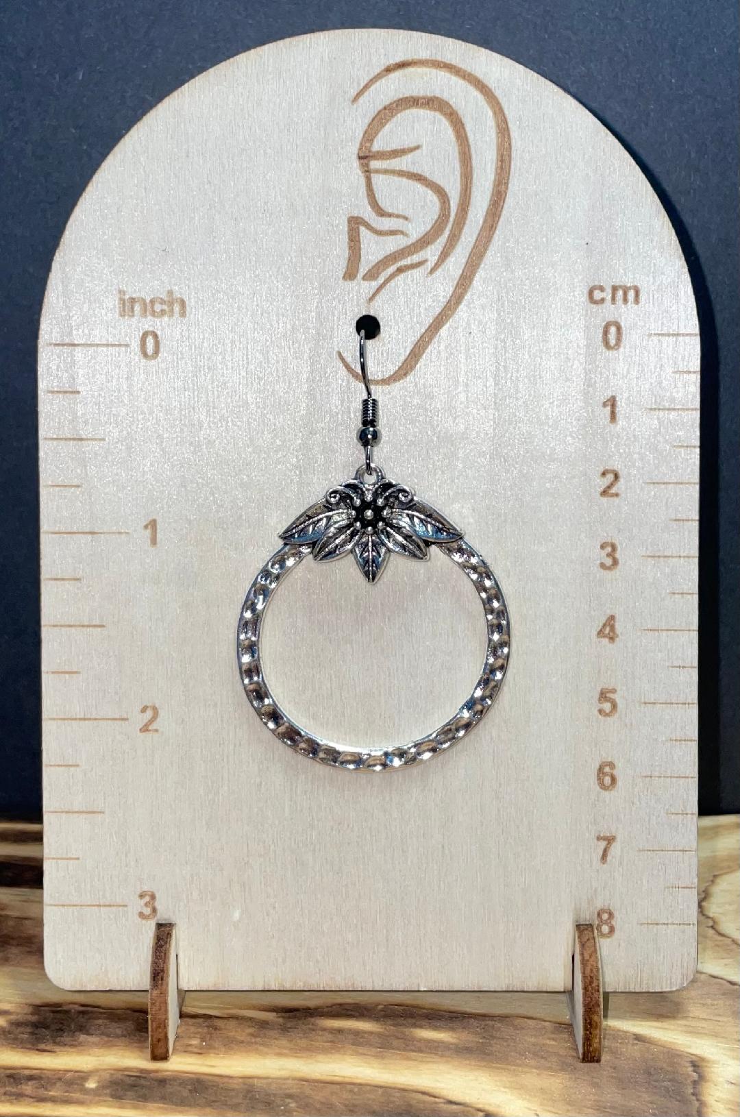 NEW Hammered Metal Silver Tone Hoop w/ Flower Earrings