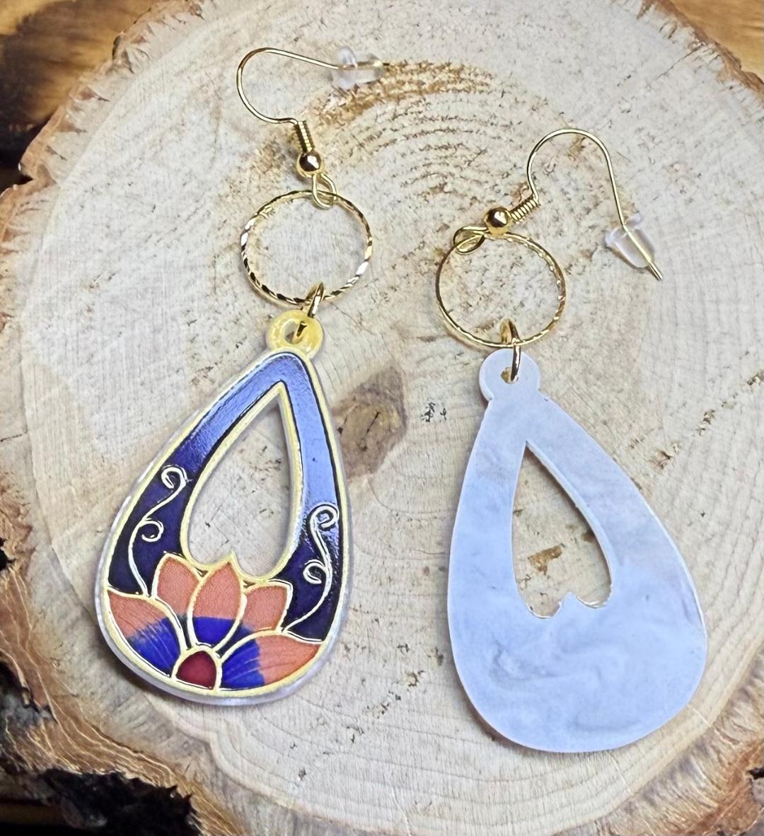 NEW Asian Style Lotus Flower Open Teardrop Acrylic Earrings