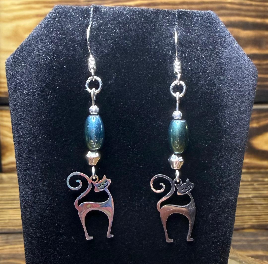 NEW Silver Stainless Steel Happy Atomic Cat Earrings w/ Green Hematite Beads