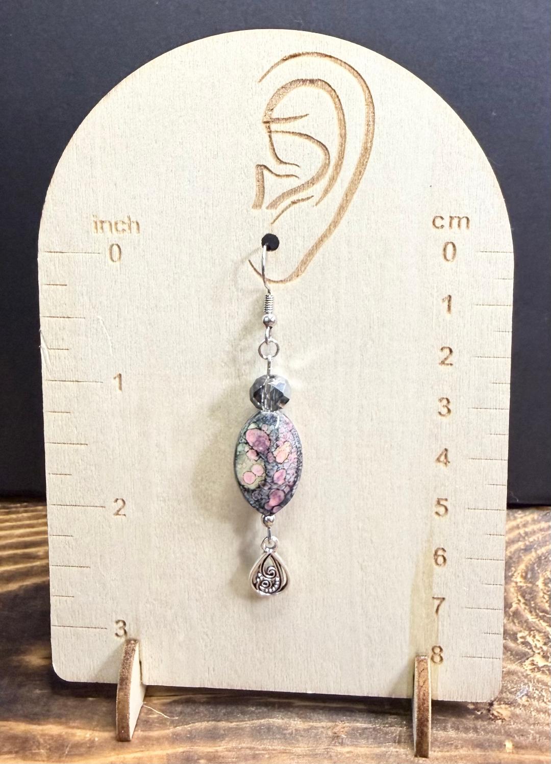 NEW Bandhani Style Gray & Pink Oval Earrings w/ Glass Beads