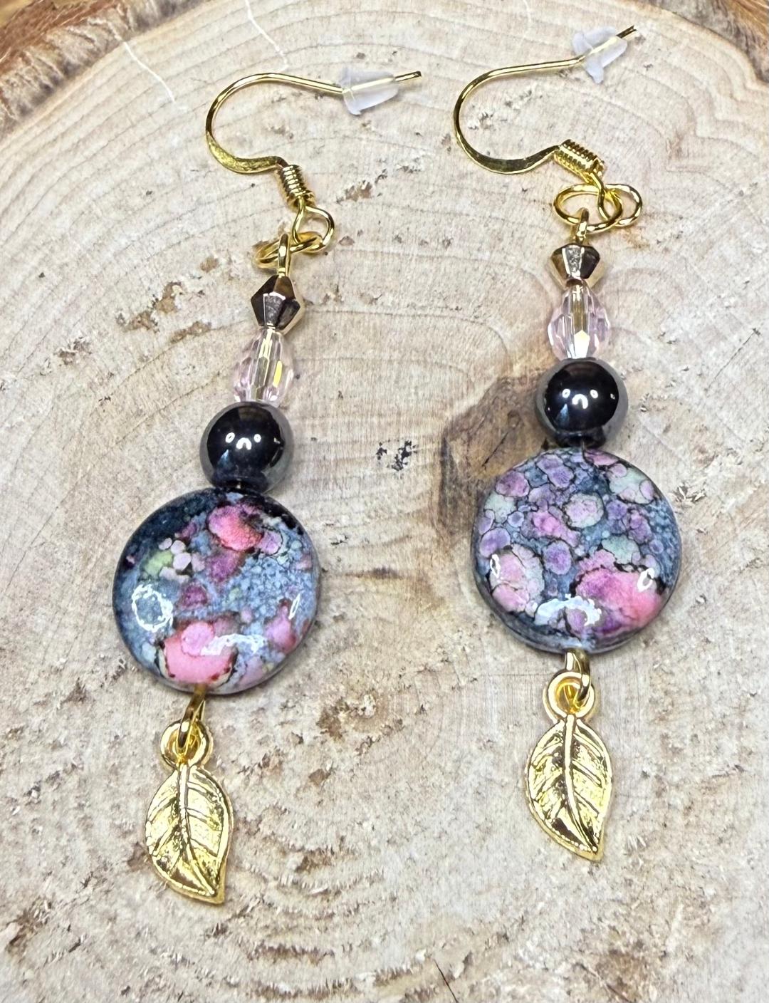 NEW Bandhani Style Round Gray & Pink Charm Earring w/ Glass Beads