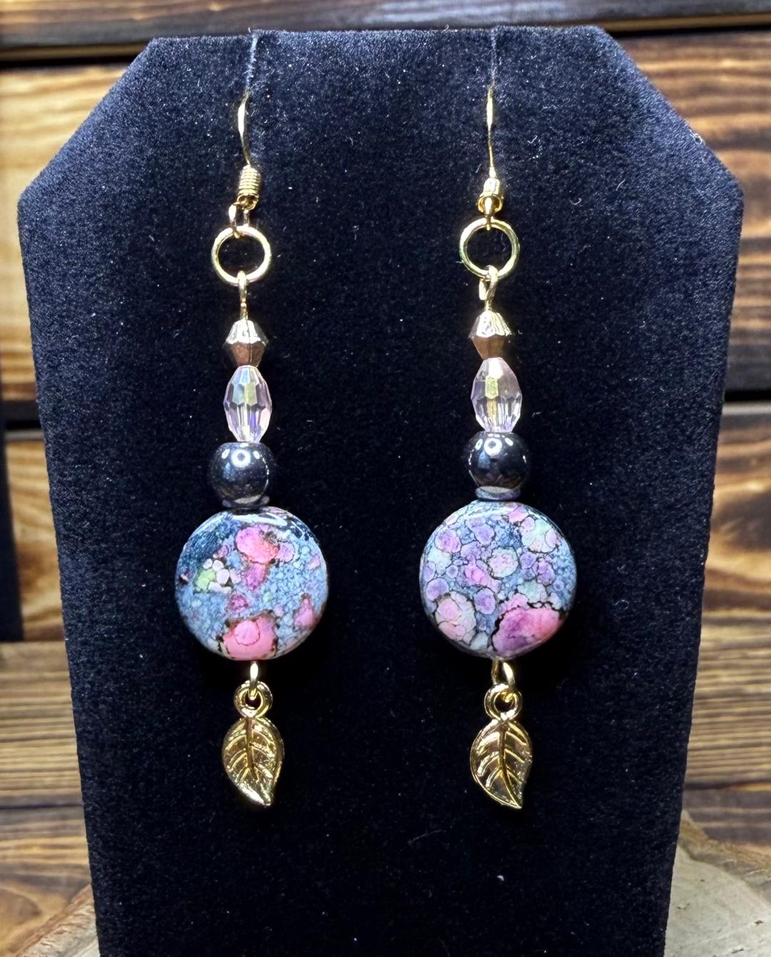 NEW Bandhani Style Round Gray & Pink Charm Earring w/ Glass Beads