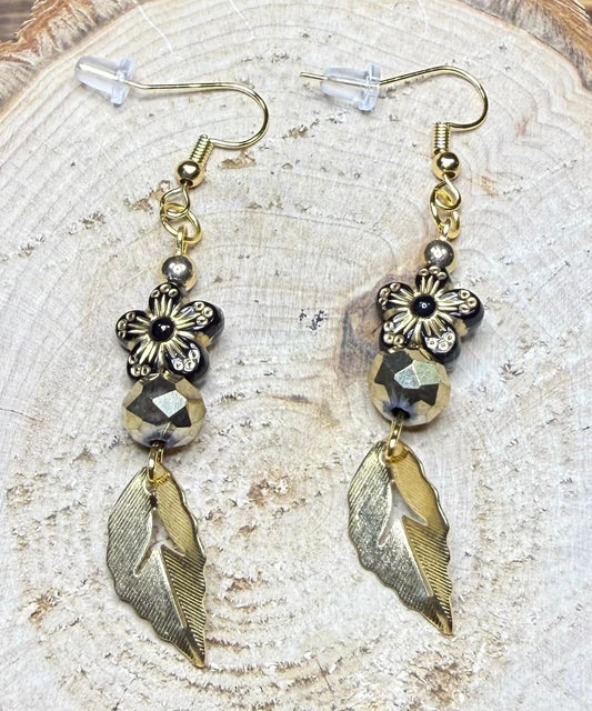 *NEW Black & Gold Flower Charm Earrings w/ Glass Beads