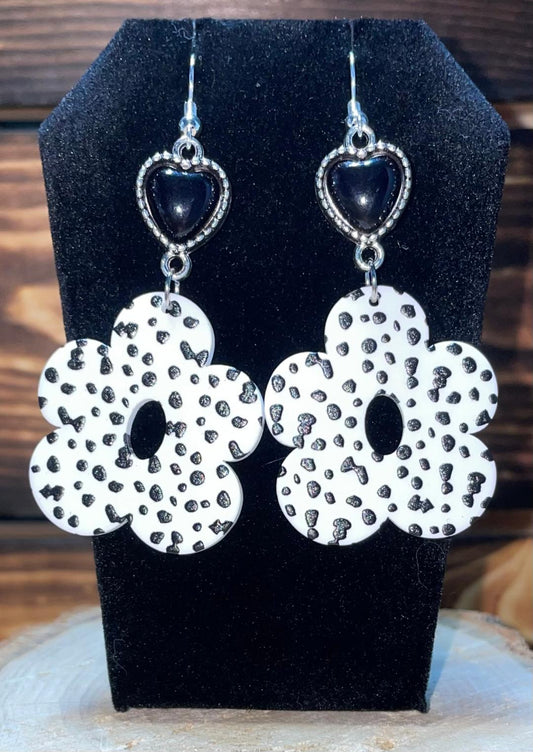 NEW Chic Flower Shaped Acrylic Black & White Earrings w/ Heart