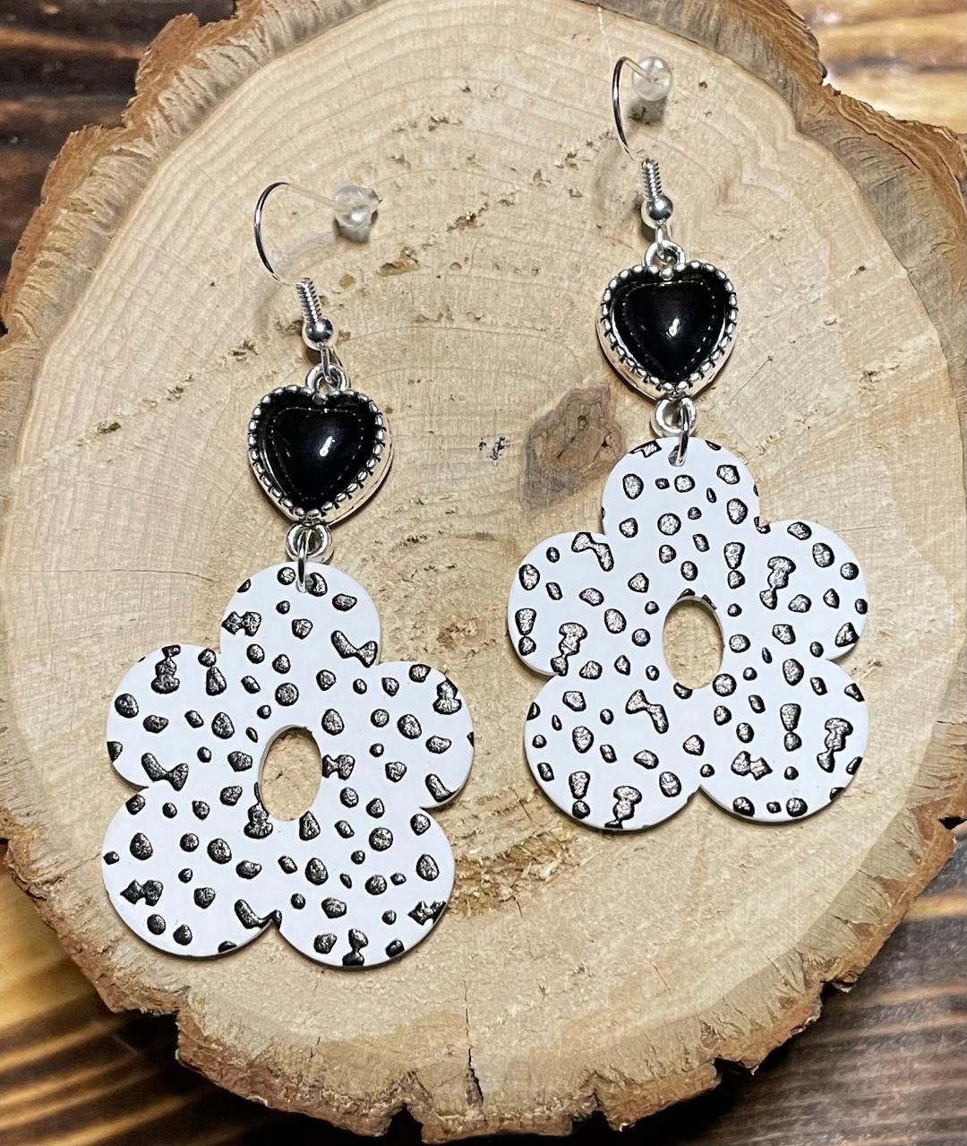NEW Chic Flower Shaped Acrylic Black & White Earrings w/ Heart