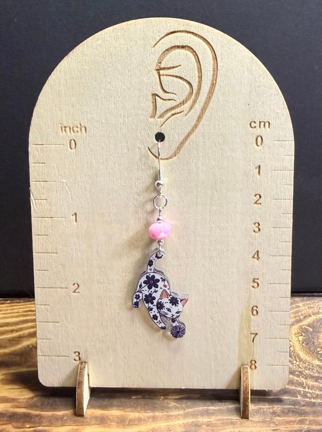 NEW Bohemian Floral Playing Cat Acrylic Charm Earrings w/ Pink Glass Beads