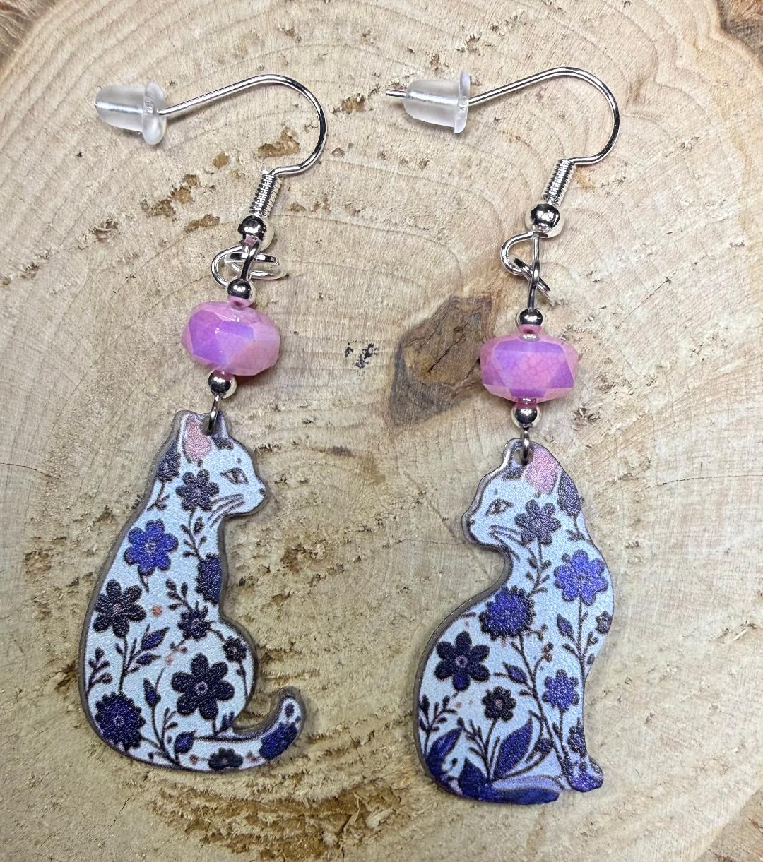 NEW Bohemian Floral Glancing Cat Acrylic Charm Earrings w/ Pink Glass Beads