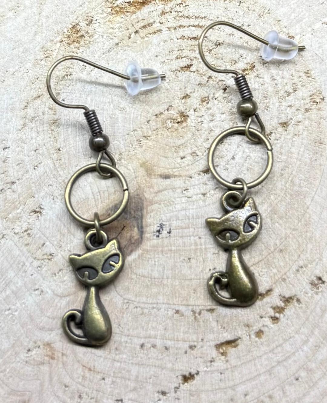 NEW Bronze Tone Retro Atomic Cat Earrings