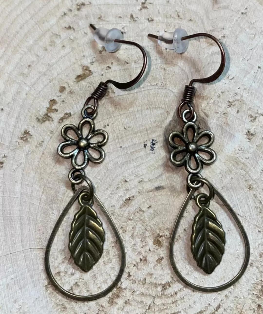 NEW Bronze Tone Boho HIppie Flower Leaf Teardrop Hoop Drop Earrings