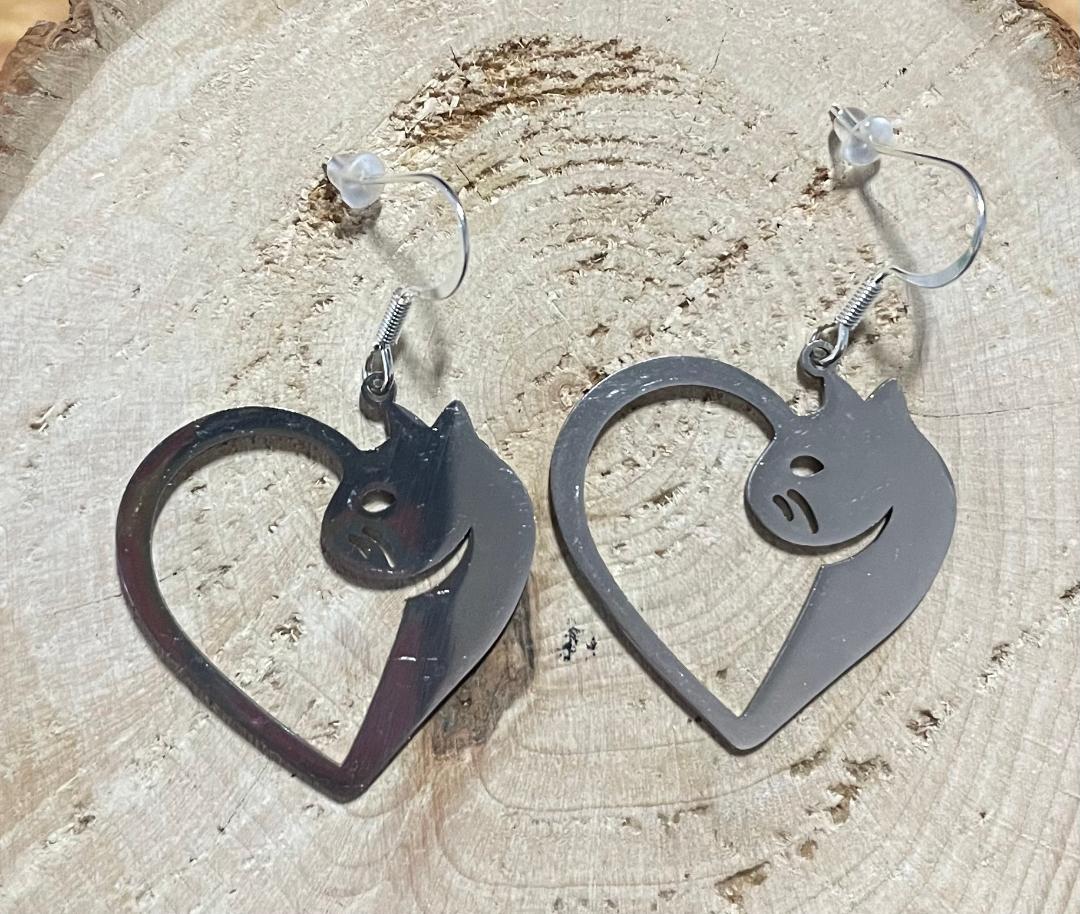 NEW Stainless Steel Cat Kitten Heart Hollow Earrings