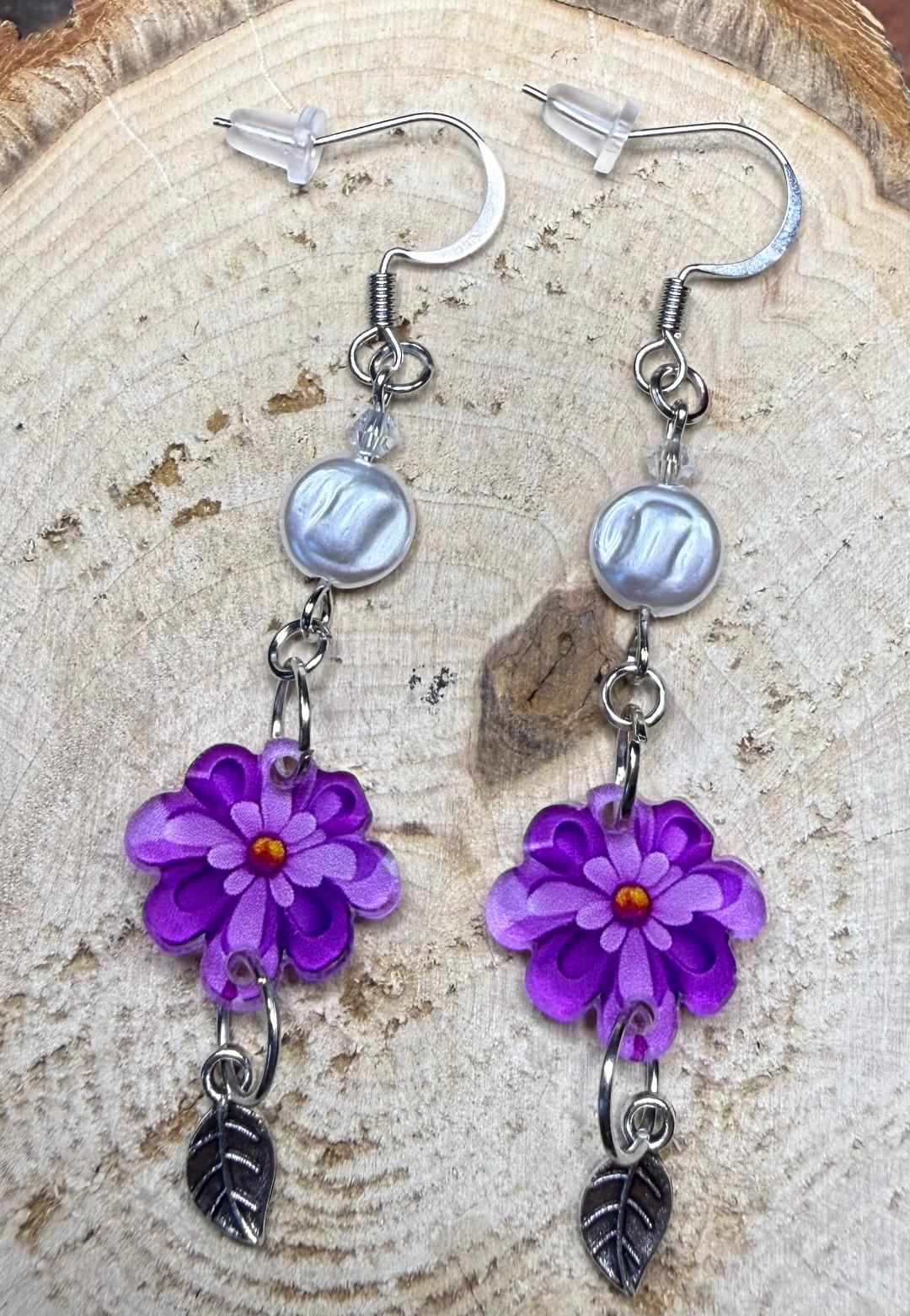 NEW Vibrant Double Sided Acrylic Purple Flower Earrings w/ Pearlescent Beads