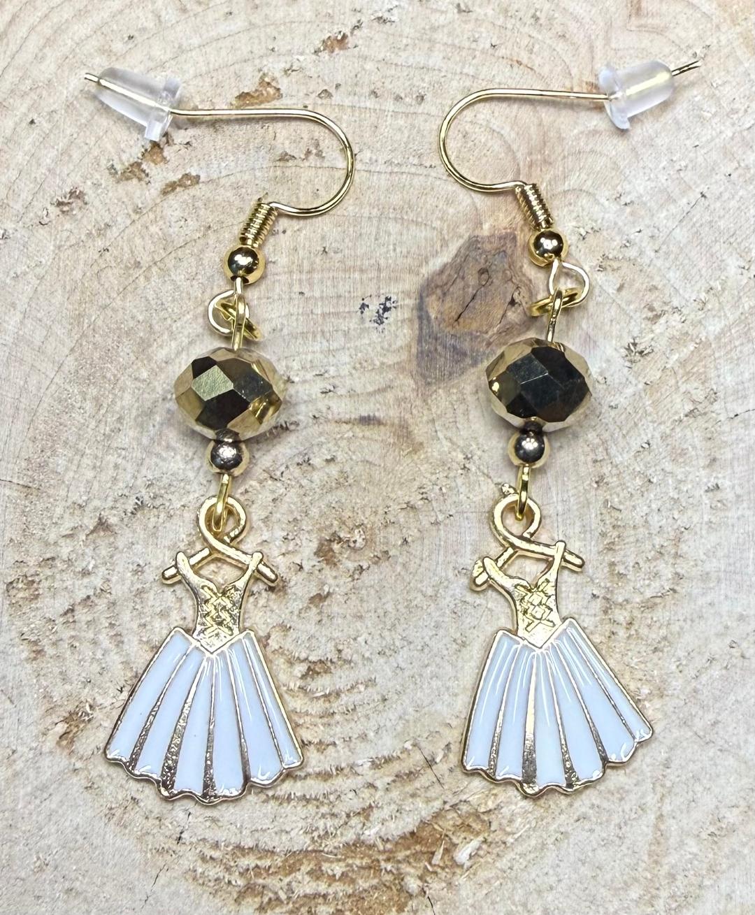 NEW Pretty Dress Earrings in White w/ Gold Glass Beads