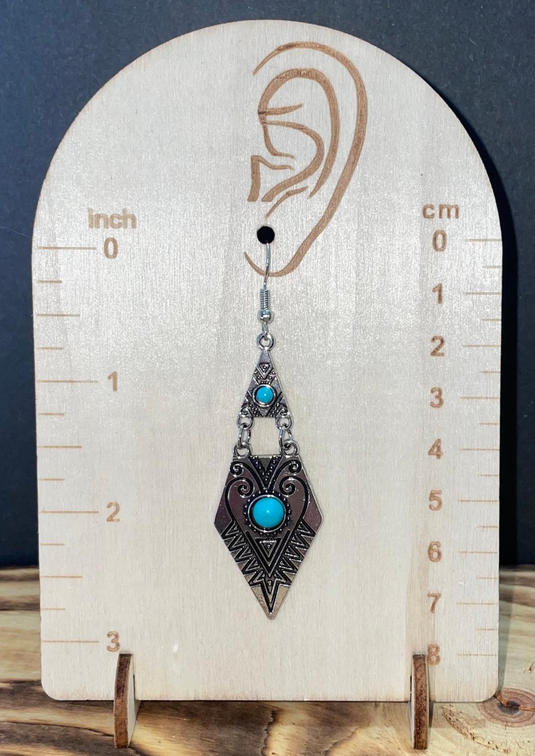 NEW Egyptian Style Turquoise Color Center Earrings