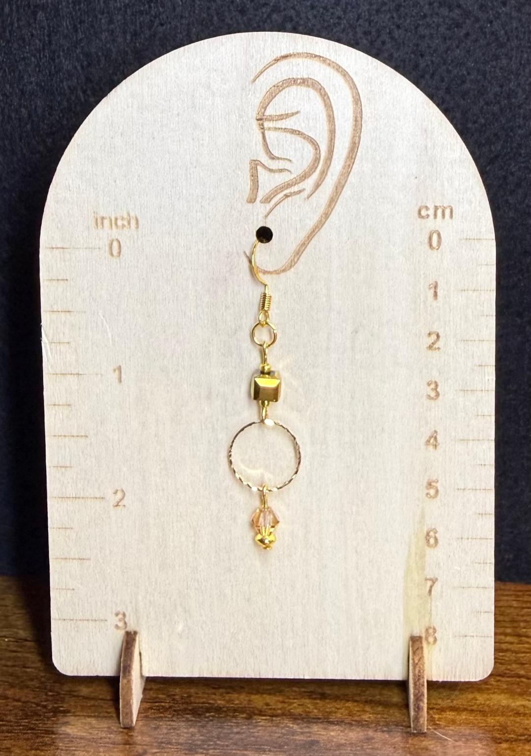 NEW Embossed Gold Ring & Glass Faceted Bead Earrings