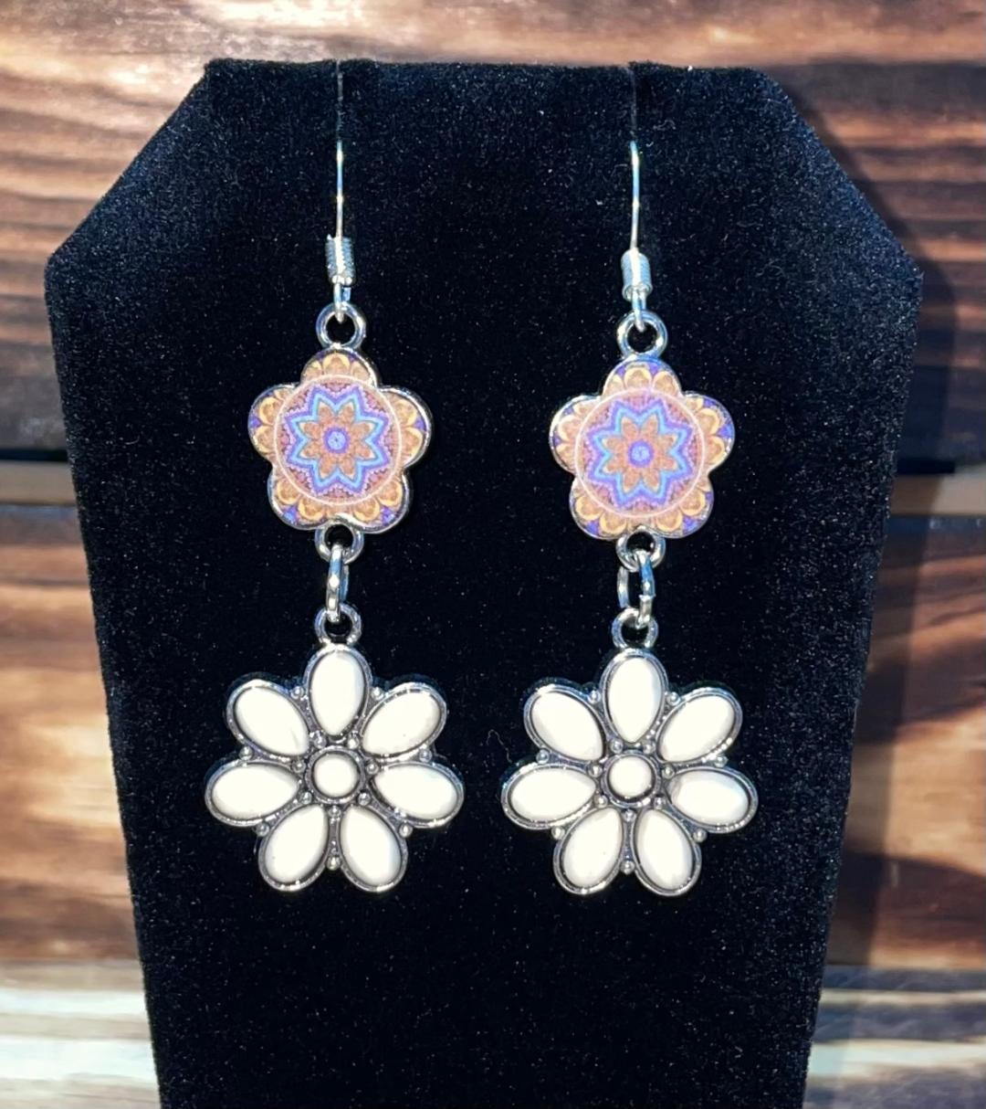 NEW Enamel White Flower w/ Boho Mandala Earrings