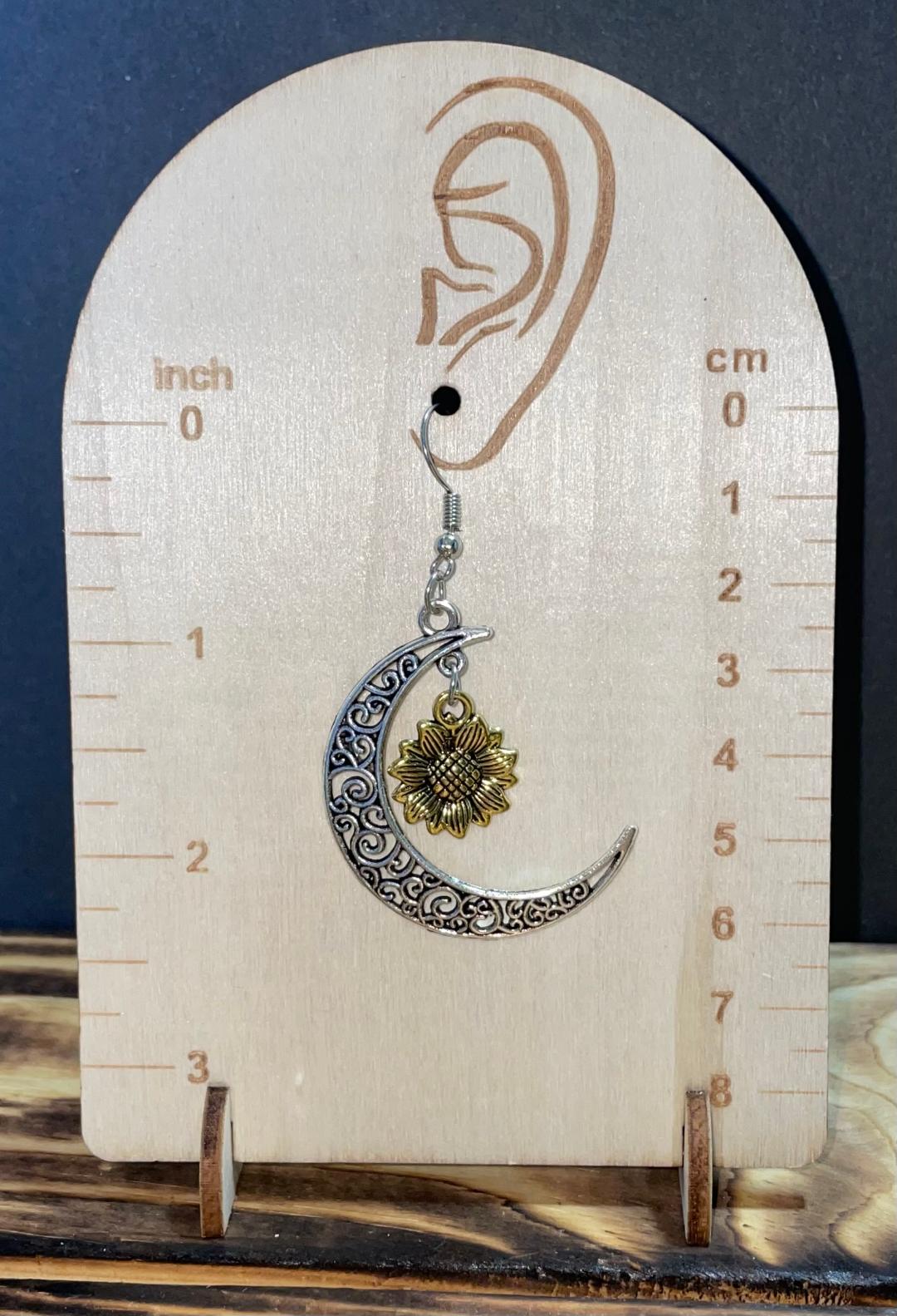 NEW Filigree Boho Chic Crescent Moon & Sunflower Earrings