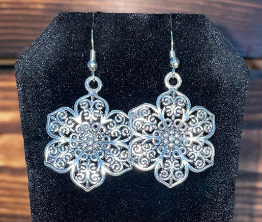 NEW Boho Silver Filigree Flower Fancy Dangle / Drop Earrings