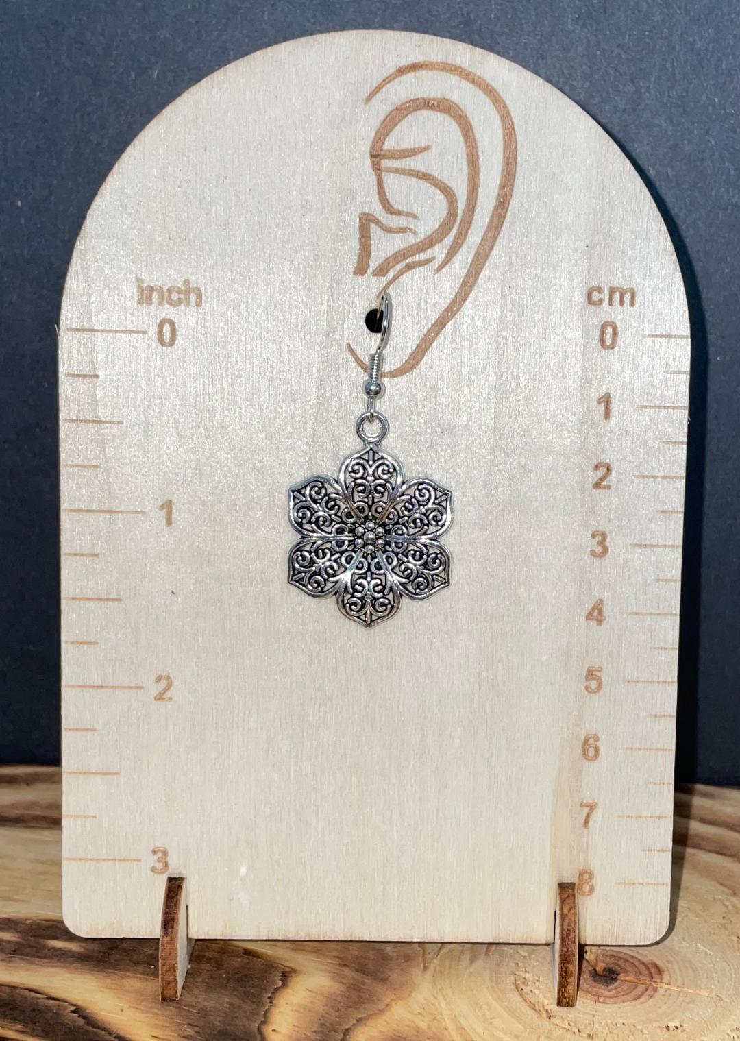 NEW Boho Silver Filigree Flower Fancy Dangle / Drop Earrings