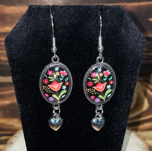NEW Oval Floral Pendant & Heart Earrings