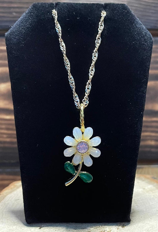 NEW White & Pink Daisy 18" Pendant Necklace
