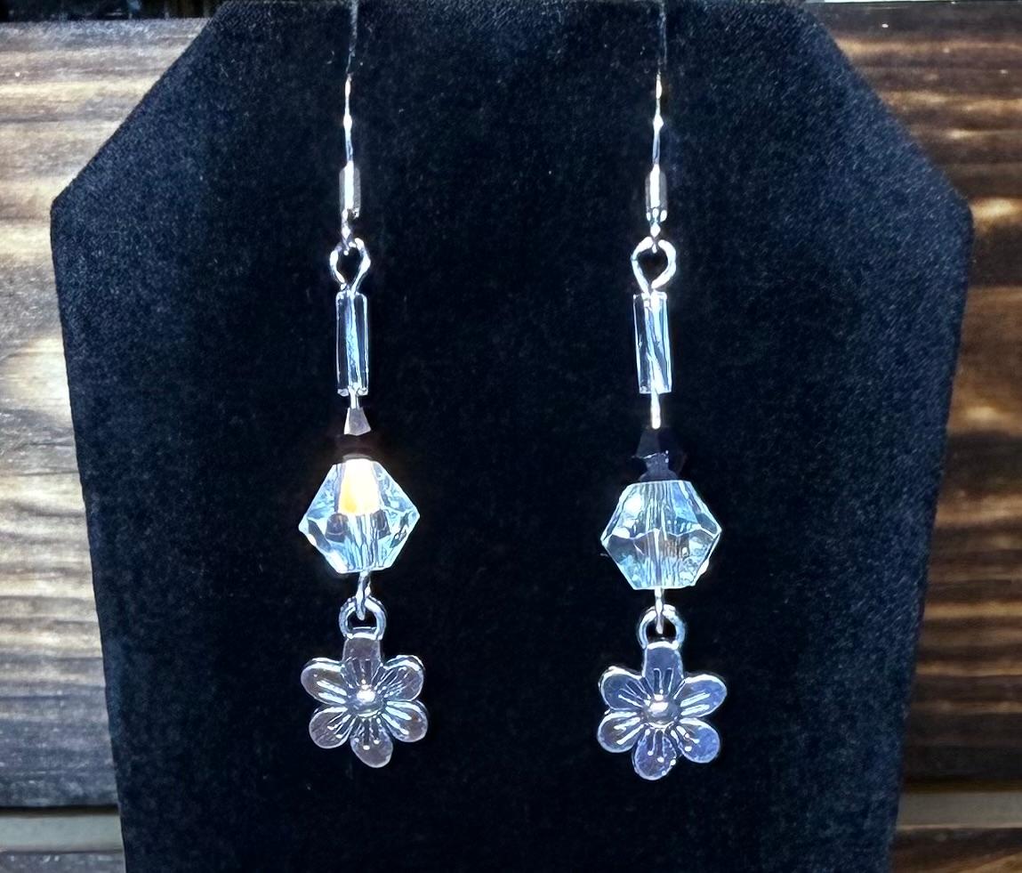 NEW Clear & Black Faceted Glass Bead Earrings w/ Tiny Silver Flowers
