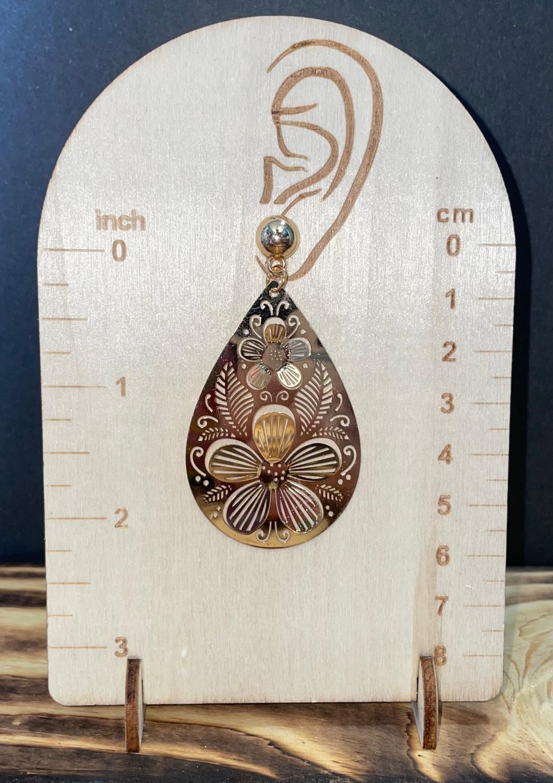 NEW 14K Gold Plated Teardrop Cutout Carved Flower Earrings