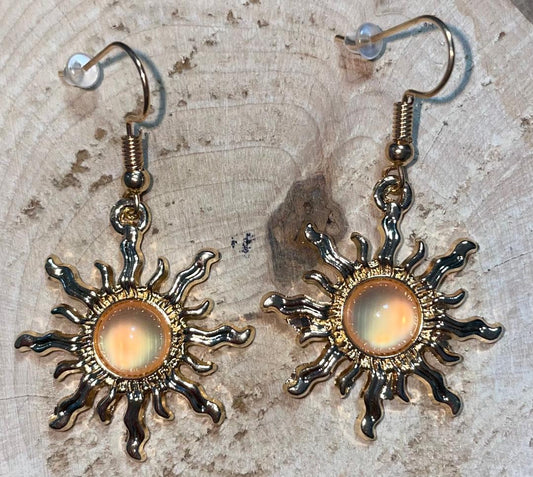 NEW Gold Tone Vibrant Sun Earrings