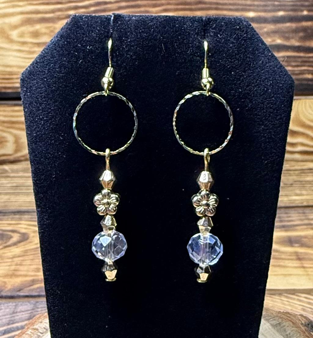NEW Gold Etched Jump Ring Earrings w/ Flower & Clear Glass Beads