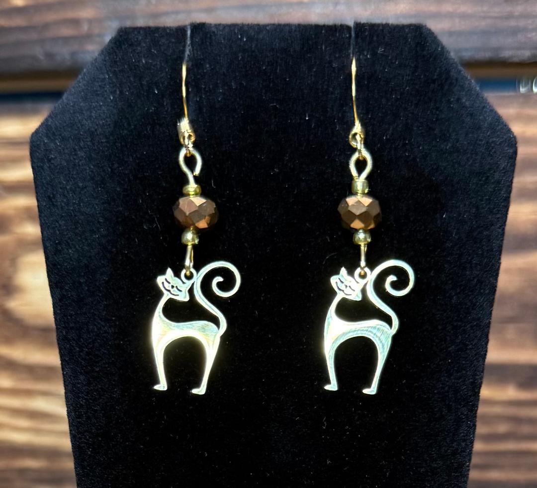 NEW Gold Stainless Steel Happy Atomic Cat Earrings w/ Glass Bead