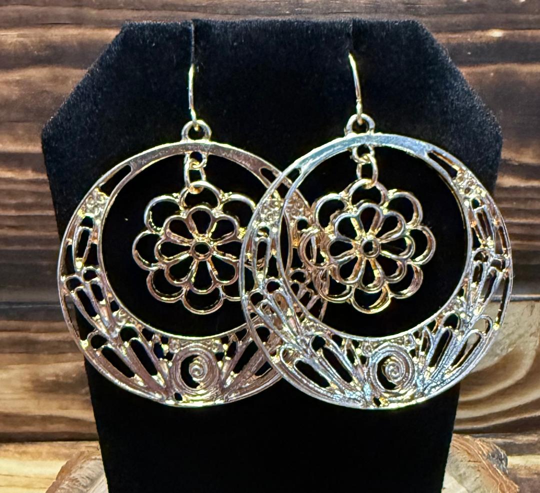 NEW Boho Chic Floral Filigree Circle Drop Earrings