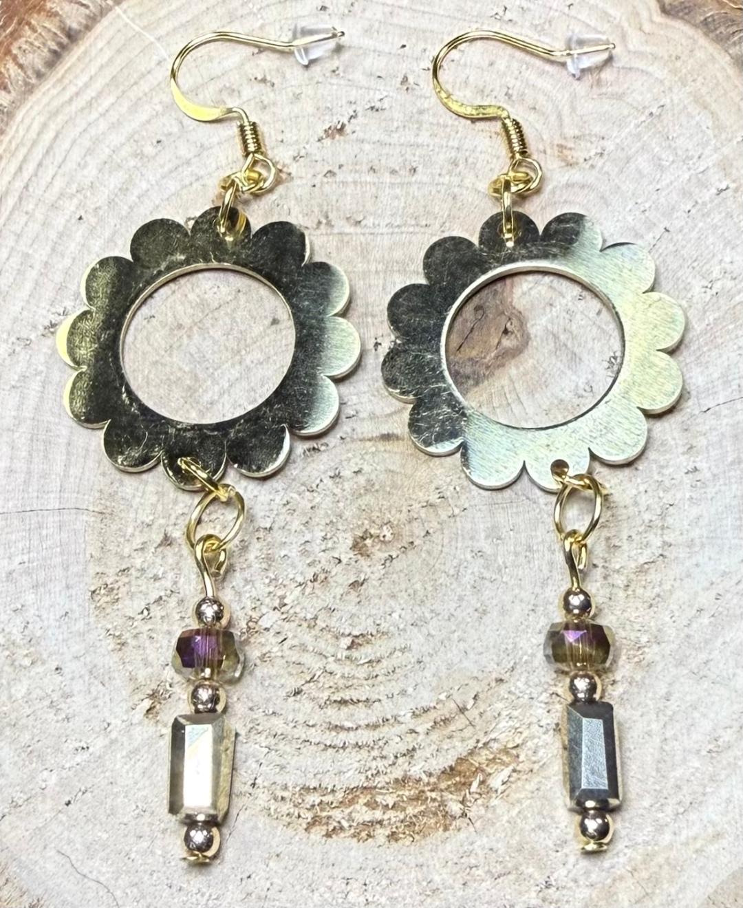 NEW Open Center Gold Scallop Charm Earrings w/ Glass Beads