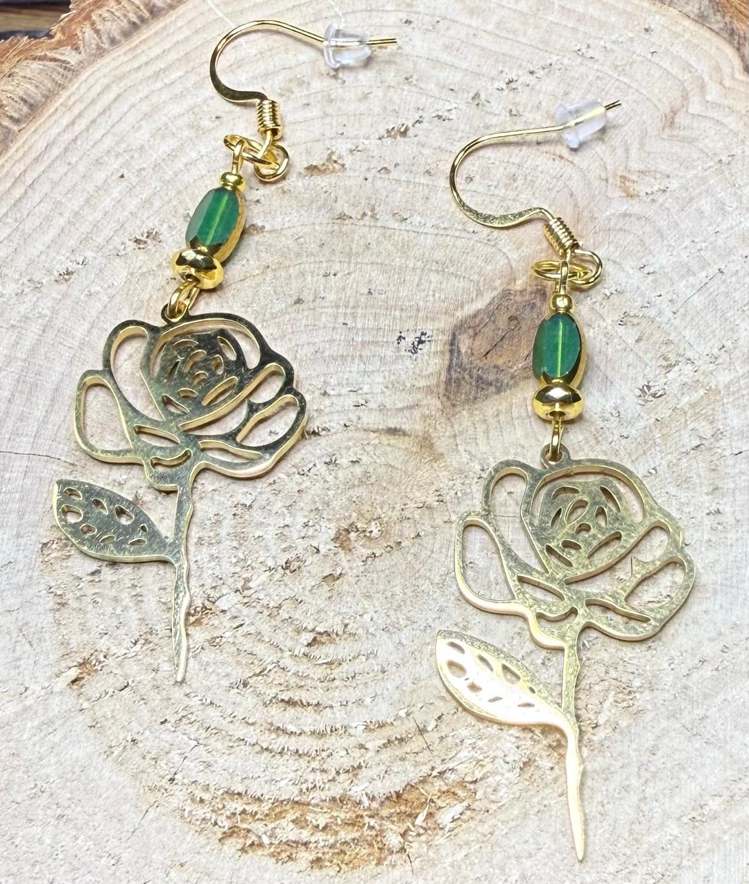 NEW Stainless Steel Hollow Gold Flower Outline Earrings w/ Green Accent Beads