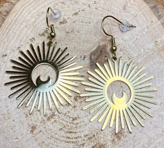 NEW Gold Stainless Steel Sunburst & Moon Celestial Earrings
