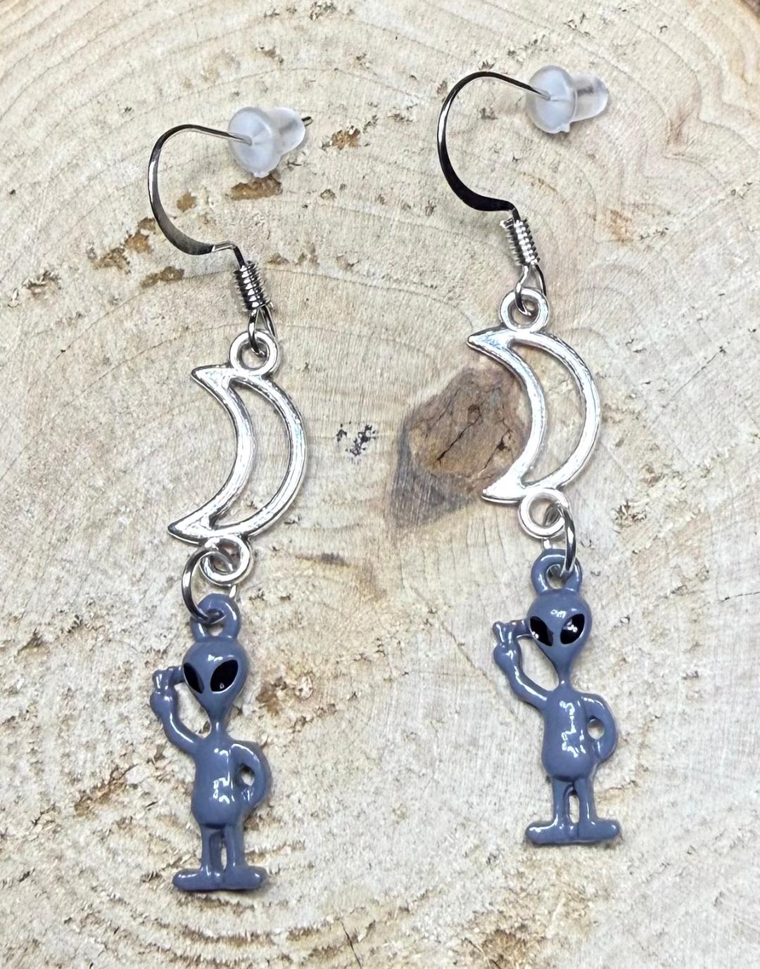 NEW Little Gray Alien Earrings w/ Hollow Crescent Moon