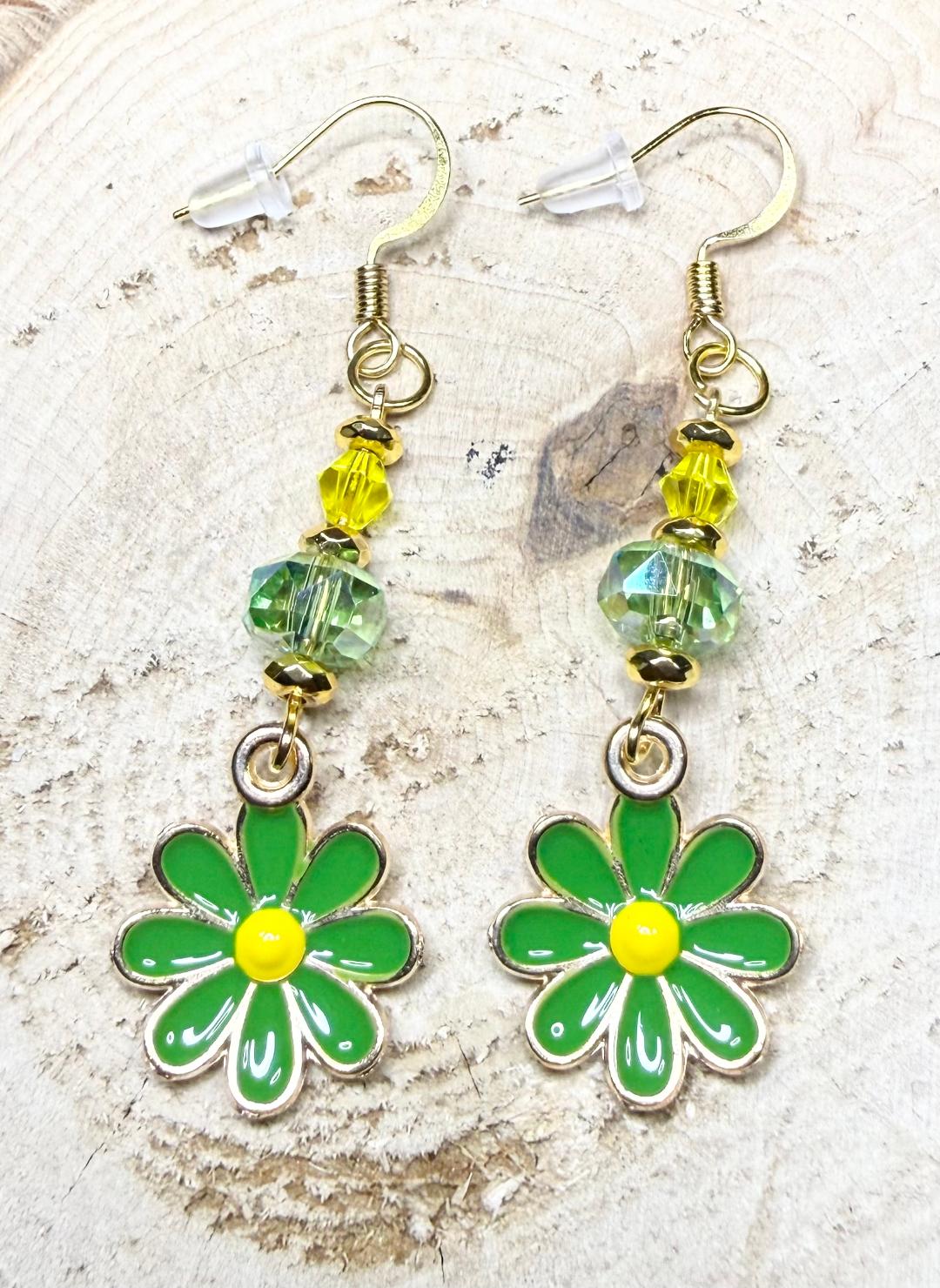 NEW Pretty Green Daisy Charm Earrings w/ Yellow & Green Glass Beads