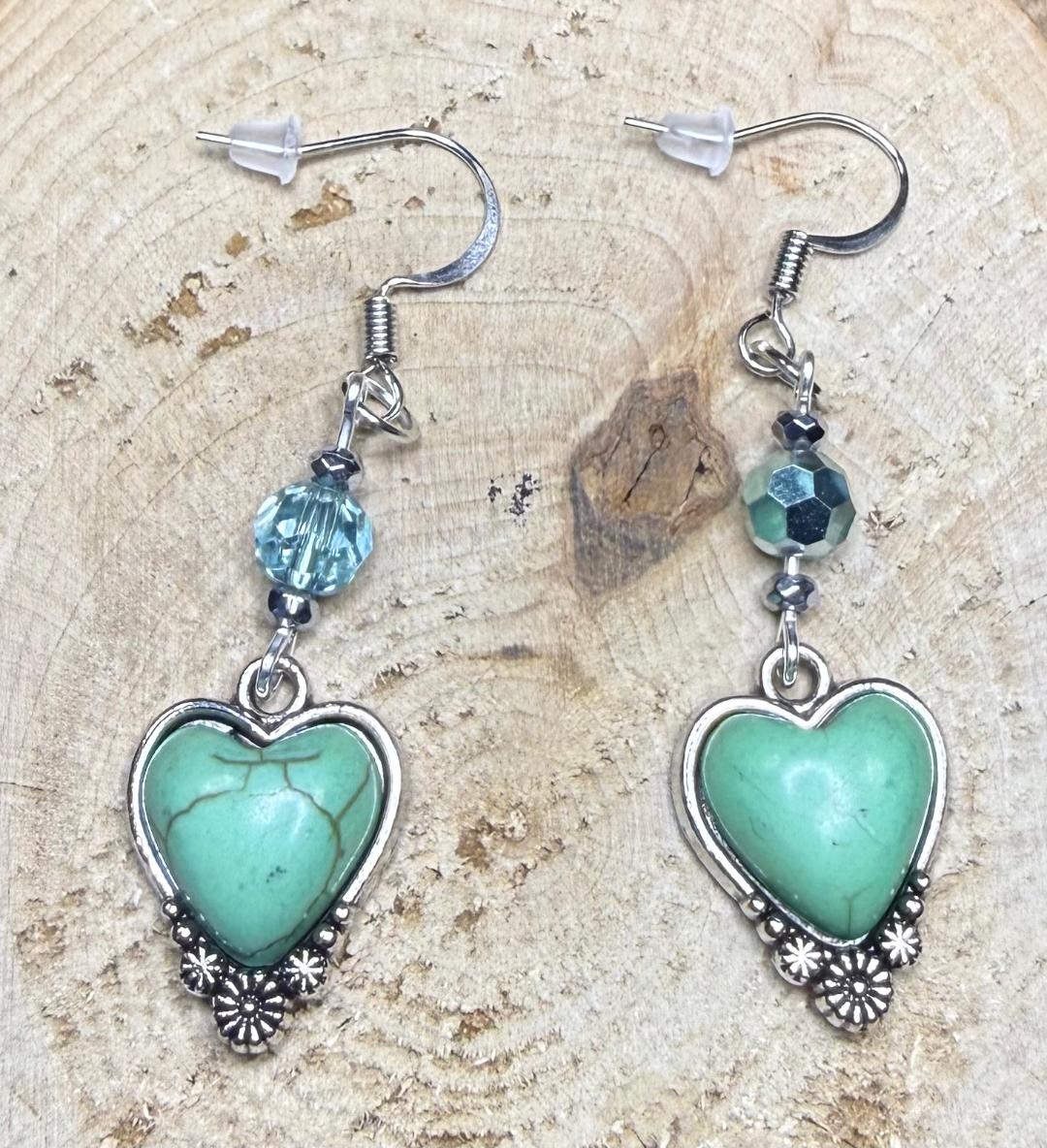 NEW Green Heart Charm Earrings w/ Plated Glass Beads